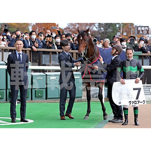 優勝記念写真イメージ 口取り式